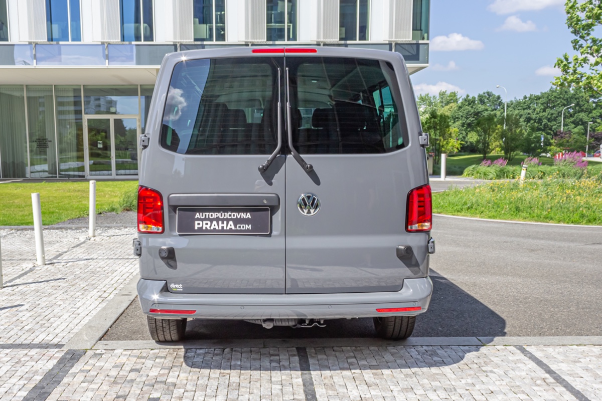 Volkswagen Transporter Long DSG - Autopůjčovna Praha s.r.o.